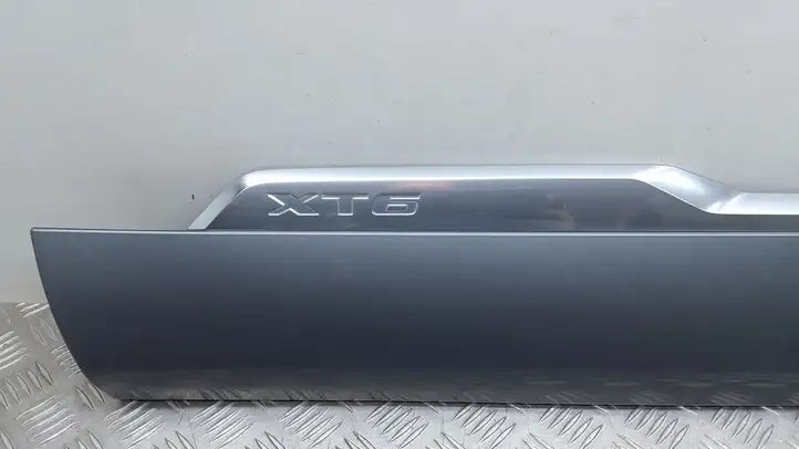 Cadillac XT6 (2019 - ) 84825323 Молдинг передней двери — фото 3