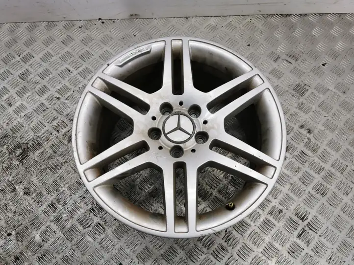 Mercedes-Benz C W204 (2007 - 2014) Легкосплавный колесный диск R17 — фото 1
