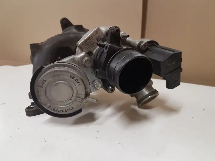 Volkswagen Golf V (2003 - 2009)  4937301001 Турбина