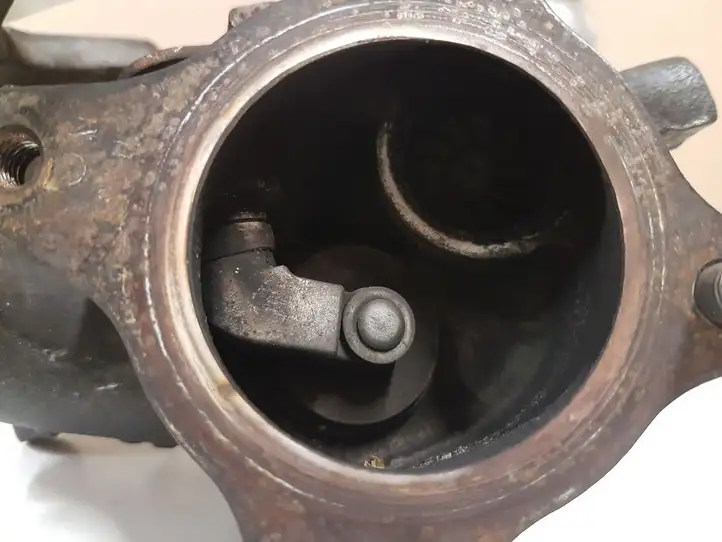 Volkswagen Golf V (2003 - 2009)  4937301001 Турбина