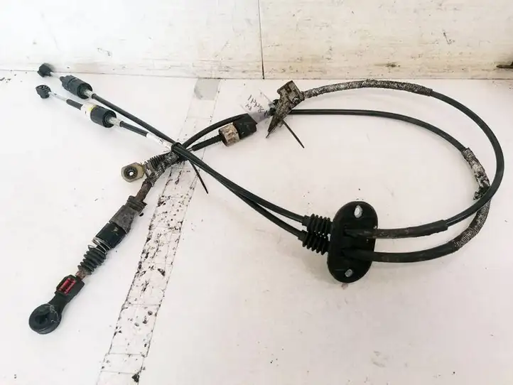 Ford Focus (1998 - 2004)   Трос переключения передач