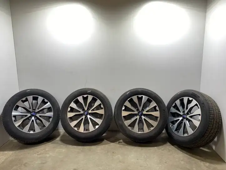 Subaru Outback (BS) (2014 - 2019) Легкосплавный колесный диск R18 — фото 1