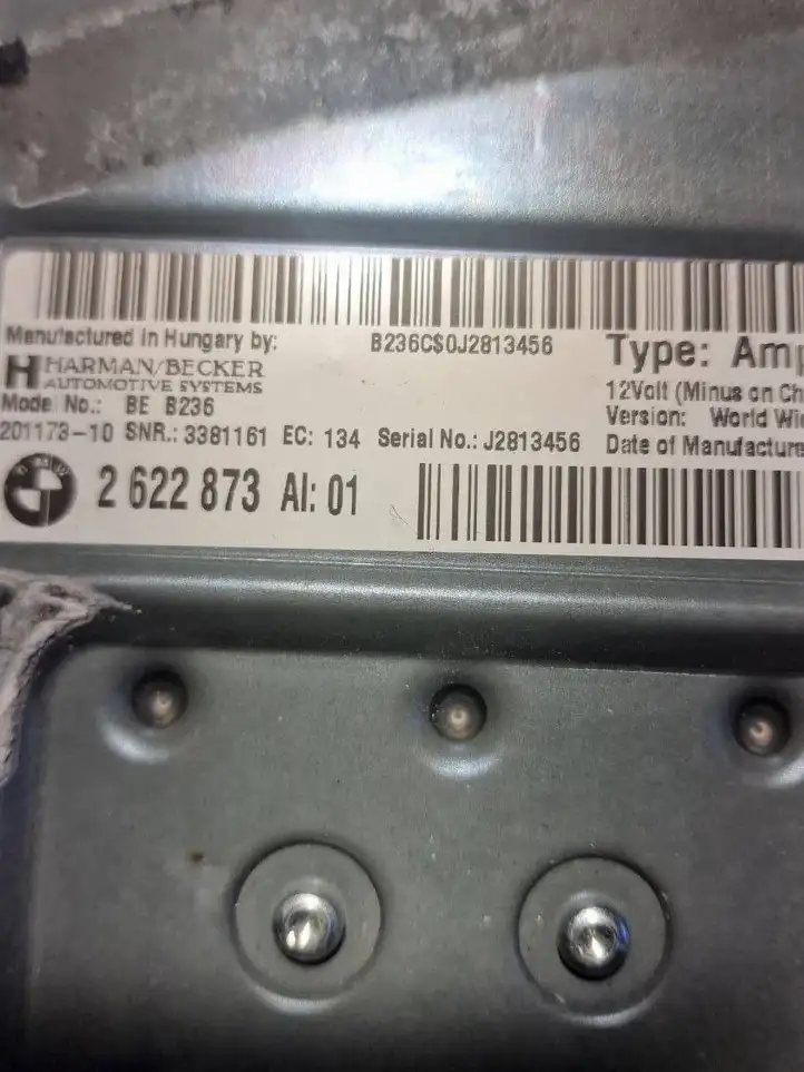 BMW 5 G30 G31 (2016 - ) B236CS02813456 Кронштейн усилителя звука — фото 4