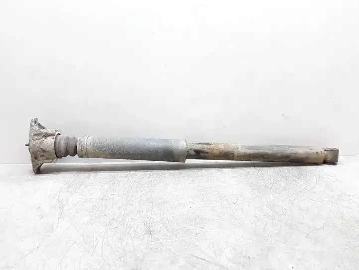 Volvo V50    Задний амортизатор с пружиной