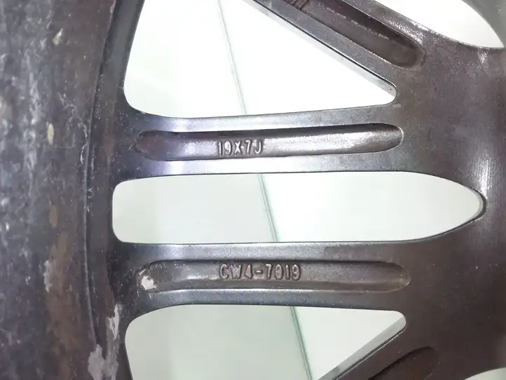 (2012 - 2015) KD49V3810 Легкосплавный колесный диск R19 — фото 5