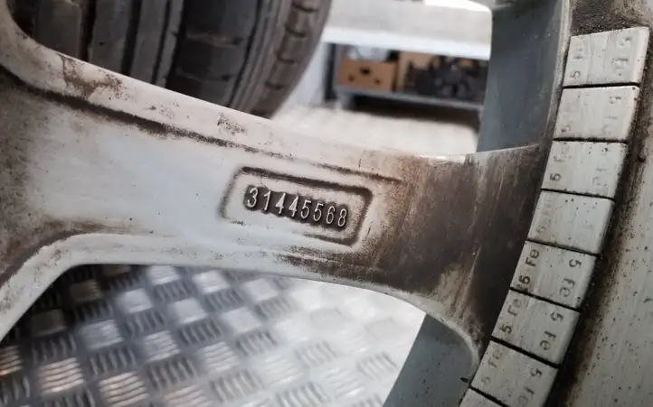 Volvo XC60 (2013 - 2017)  31445568 Обод (ободья) колеса из легкого сплава R 18