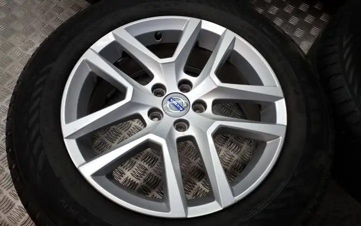 Volvo XC60 (2013 - 2017)  31445568 Обод (ободья) колеса из легкого сплава R 18