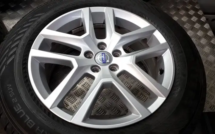 Volvo XC60 (2013 - 2017)  31445568 Обод (ободья) колеса из легкого сплава R 18