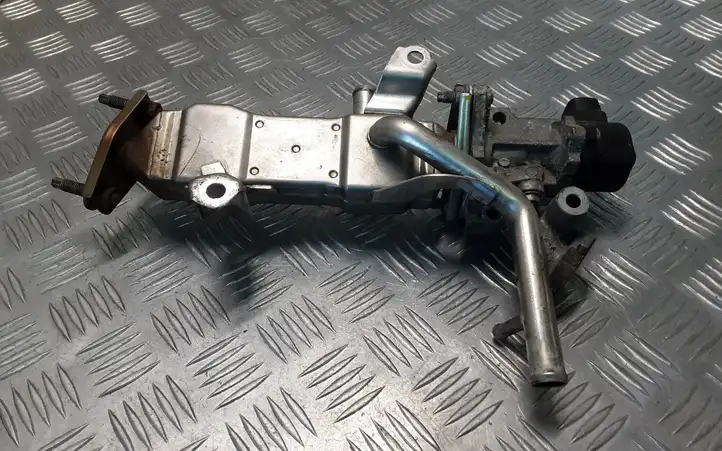 Toyota Prius+ (ZVW40) (2011 - 2018) 2560137010 Охладитель клапана EGR — фото 3