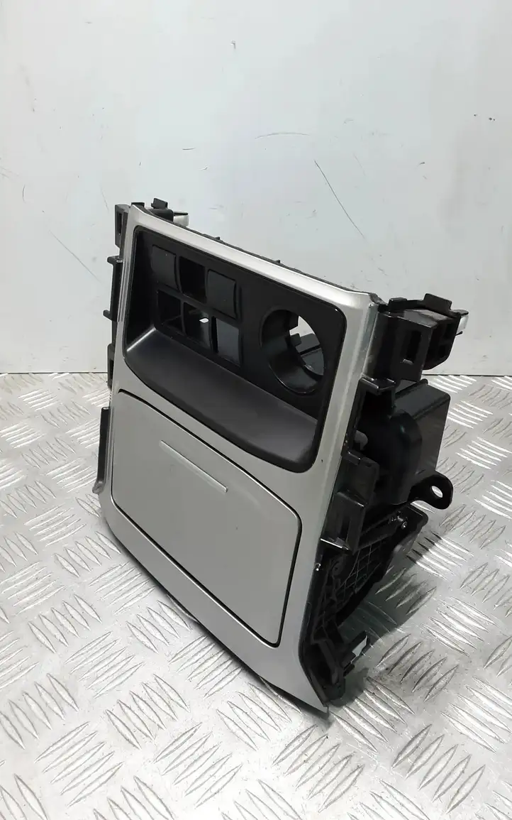 Toyota Land Cruiser (J150) (2009 - ) 5880560330 Ящик центральной консоли — фото 5