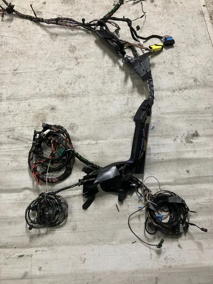 BMW 7 F01 (2008 - 2016) 09445786 Прочая электропроводка — фото 12