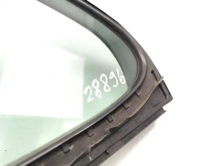 Lexus IS 220D-250-350 (2005 - 2010) 68189-53030 Форточка двери — фото 7