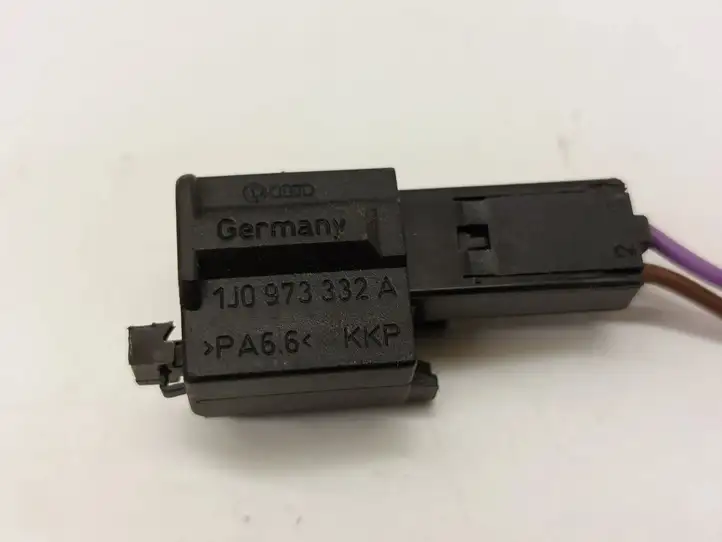 Volkswagen PASSAT B8 (2015 - ) 1J0973332A Прочая электропроводка — фото 2