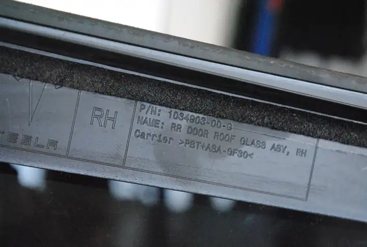Tesla Model X (2015 - 2021) 103490300G Стекло задней двери — фото 5
