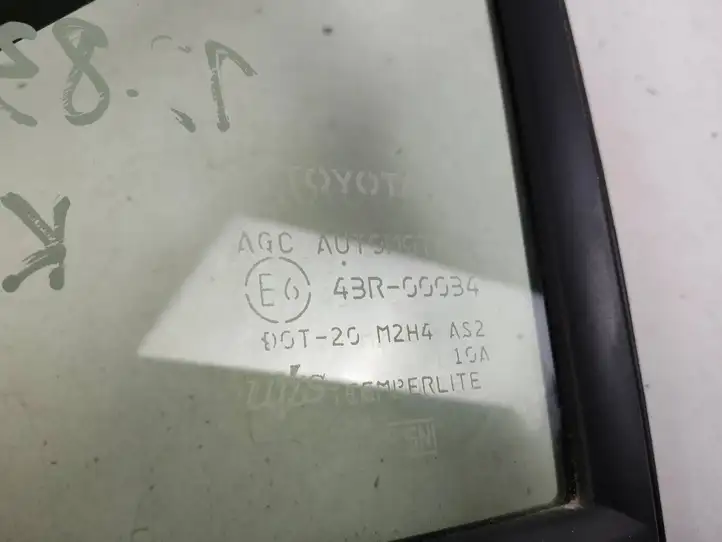 Toyota RAV 4 (XA50) (2018 - ) Форточка двери — фото 3