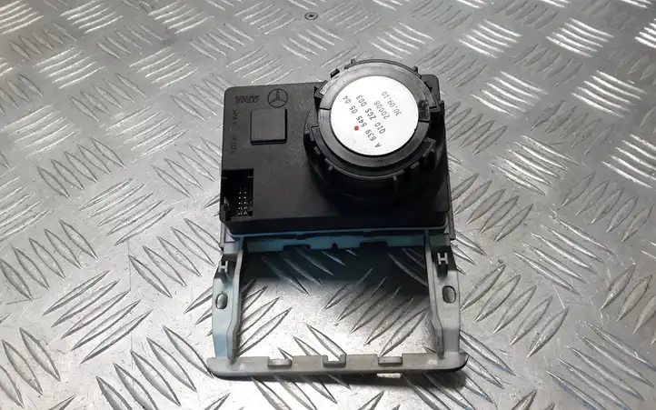 Mercedes-Benz Vito Viano W639 (2010 - 2015) A6395450504 Включатель фонарей — фото 5