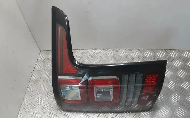 Land Rover Range Rover L405 (2012 - 2017) L90006904 Задний фонарь в кузове — фото 4