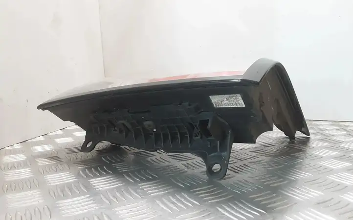 Land Rover Range Rover L405 (2012 - 2017) L90006905 Задний фонарь в кузове — фото 9
