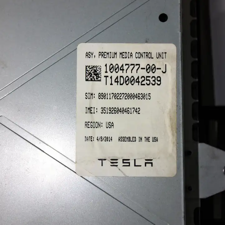 Tesla Model S (2012 - 2016) 100477700J Дисплей / маленький экран — фото 3