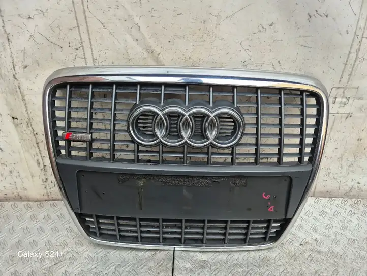 Audi A6 S6 C6 4F (2004 - 2008) 4F0807245 Верхняя решетка радиатора — фото 1