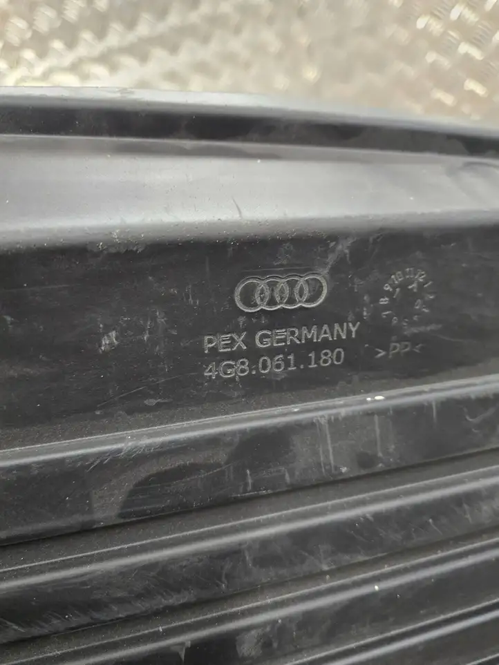 Audi A7 S7 4G (2010 - 2014) 4G8061180 Резиновый коврик багажника — фото 7