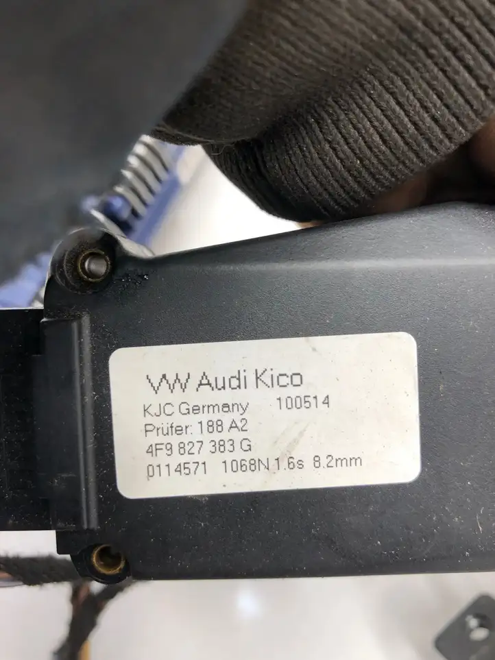 Audi A4 Allroad (2011 - 2016) 4G0959831A Гидравлика крышки багажника — фото 9