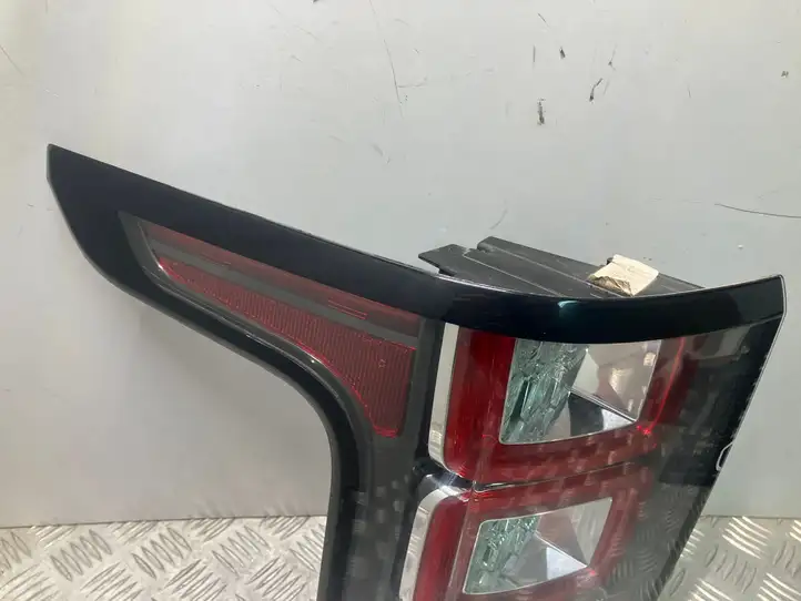 Land Rover Range Rover L405 (2012 - 2017) L90006905 Задний фонарь в кузове — фото 4