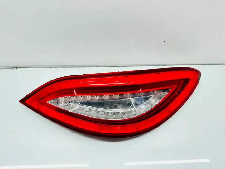 Mercedes-Benz CLS C218,X218 (2011 - 2017) A2189060258 Задний фонарь в кузове — фото 1