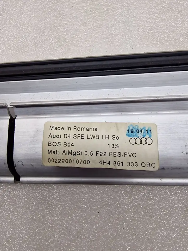 Audi A8 S8 D4 4H (2010 - 2014) 4H4861333qbc Солнцезащитная шторка задней двери — фото 4