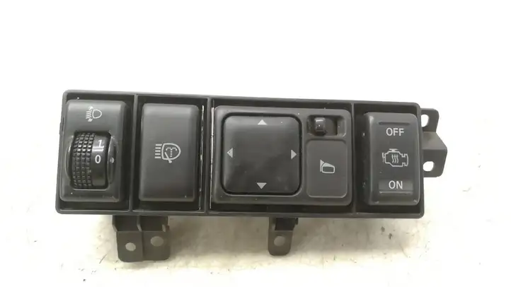 Nissan Pathfinder R51 (2005 - 2012) Включатель фонарей — фото 1