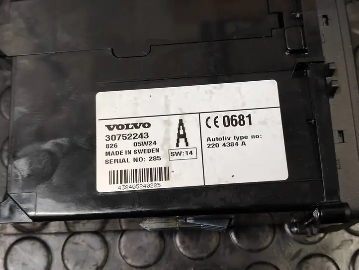 Volvo V70 (2004 - 2007) 30752243 Клавиатура телефона — фото 6