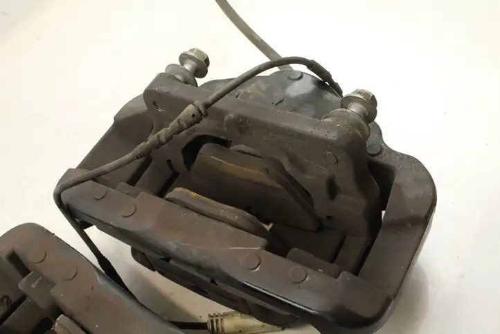 BMW 3 E92 E93 (2005 - 2014) 7845133 Тормозной суппорт передний — фото 7