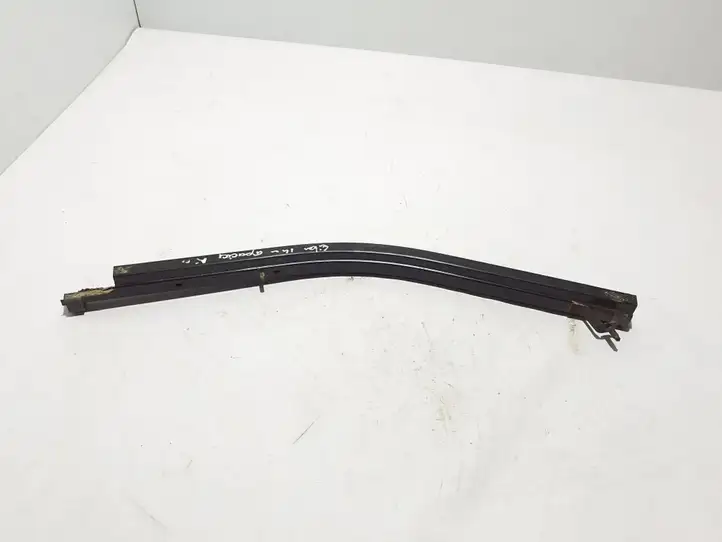 Mercedes-Benz Citan W415 (2013 - 2021) 8200497758 Средняя направляющая ролика раздвижной двери — фото 3