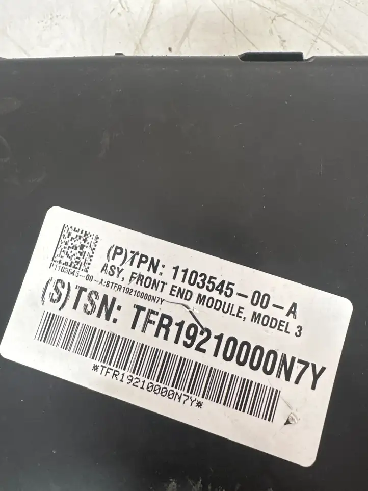 Tesla Model 3 (2017 - 2023) 107673200H Дефлектор воздуха — фото 4