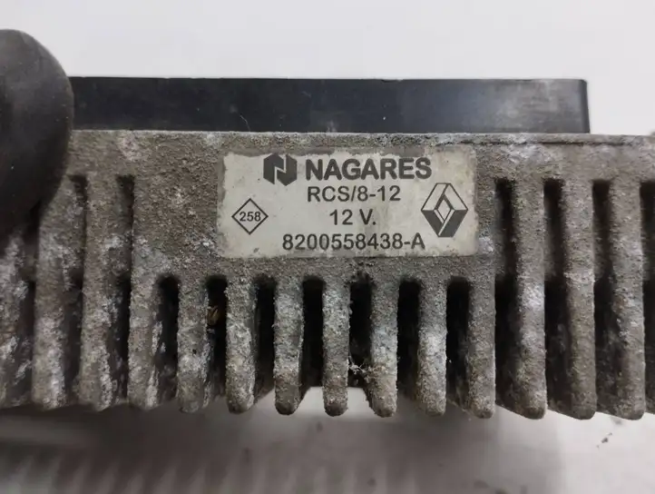 Nissan Juke I F15 (2010 - 2018) 8200558438A Реле накала свечей — фото 2
