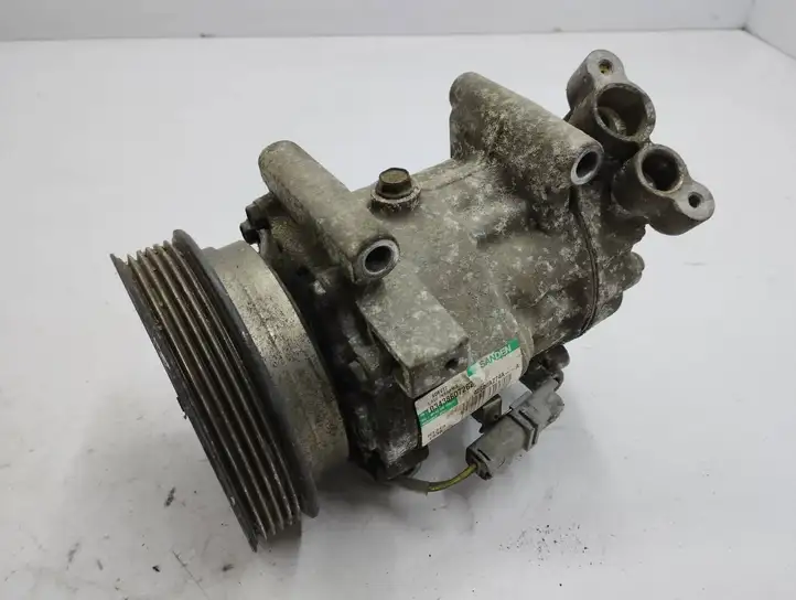 Nissan Juke I F15 (2010 - 2018) 92600AZ74A Компрессор (насос) кондиционера воздуха — фото 1