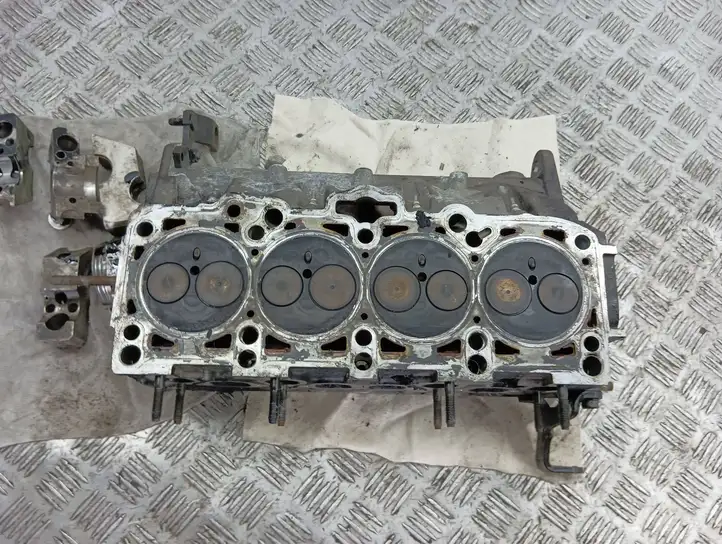 Audi A4 S4 B6 8E 8H (2000 - 2006) 038103373R Головка блока цилиндров — фото 2