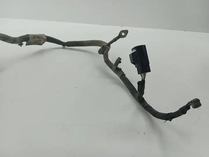 Ford Focus (2011 - 2015) AV6T3C221 Проводка генератора — фото 4