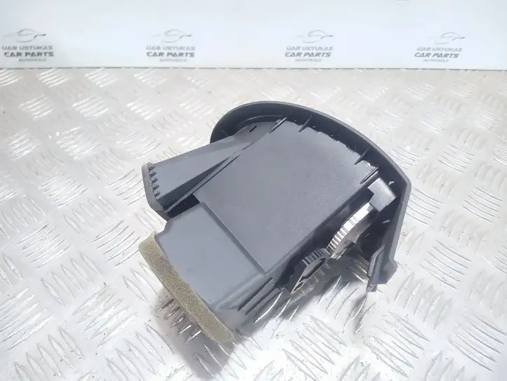 Opel Zafira A (1999 - 2003) 90561076 Боковой воздушный дефлектор — фото 2