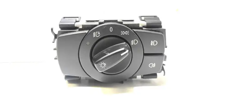 BMW 1 E81 E87 (2004 - 2011) 6932796 Включатель фонарей — фото 1