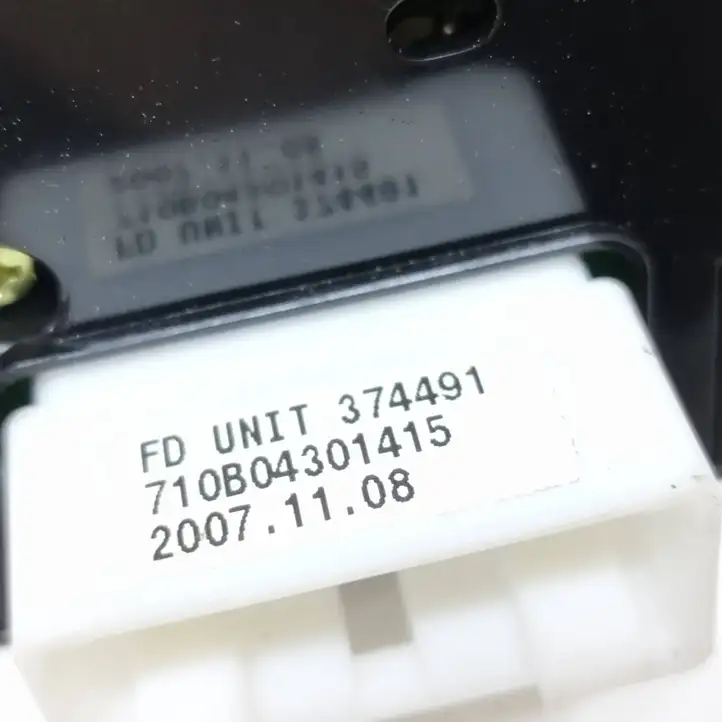 Hyundai i30 (2007 - 2012) 935702L010 Блок кнопок стеклоподъемников — фото 6
