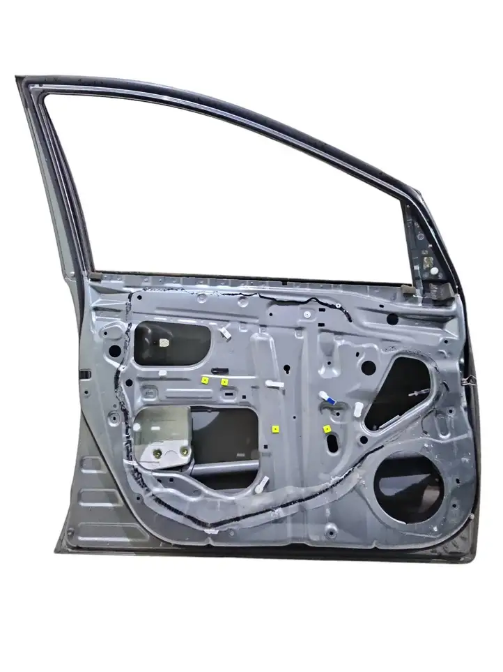 Toyota Prius (XW20) (2003 - 2009) Дверь — фото 2