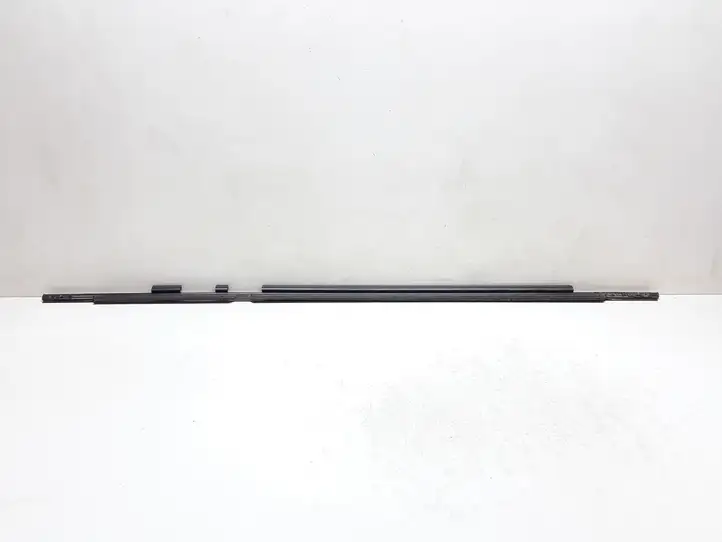 Volvo XC90 (2002 - 2006) 30753853 Накладка стекла задней двери — фото 2