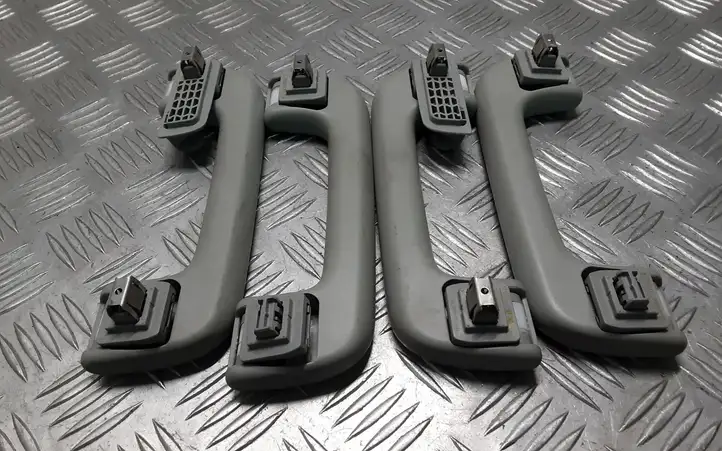 Audi A4 S4 B9 (2015 - 2019) 4M0857607A Комплект потолочных ручек — фото 4