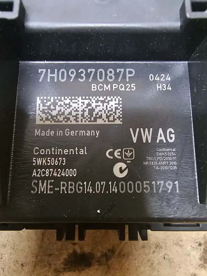 Volkswagen Multivan T5 (2003 - 2015) 7H0937087P Модуль комфорта — фото 3