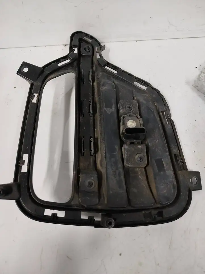 Kia Niro (2016 - ) 8662404010 Кронштейн переднего датчика парковки — фото 3