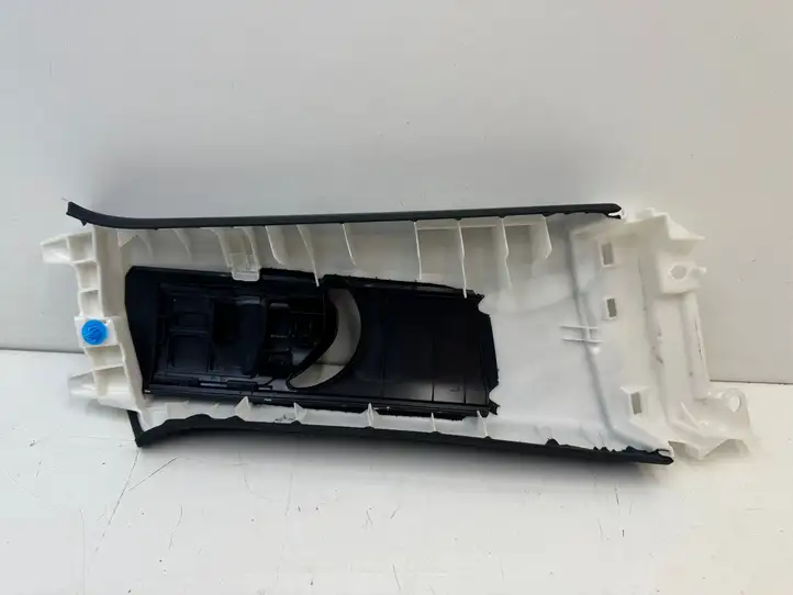 Lexus RX 450H (2019 - ) 6242048150 Верхняя обшивка стойки B — фото 2