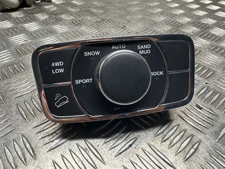 Jeep Grand Cherokee (2010 - 2021) P56046234AC Включатель блокировки дифференциалов — фото 1