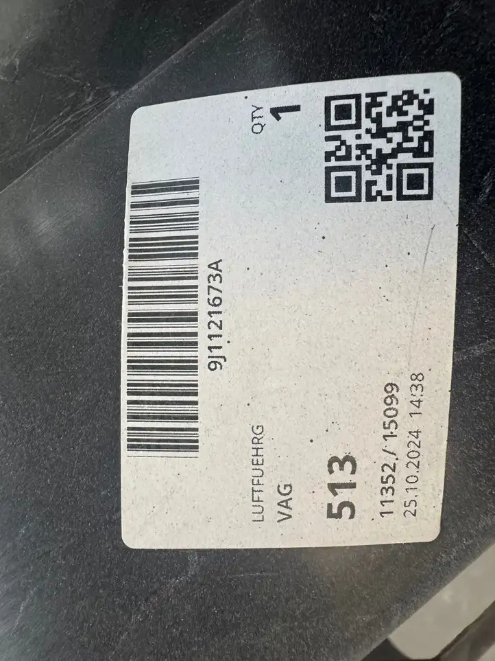 Porsche Taycan 9J1 (2019 - ) 9J1121673a Проводка вентилятора охлаждения — фото 3