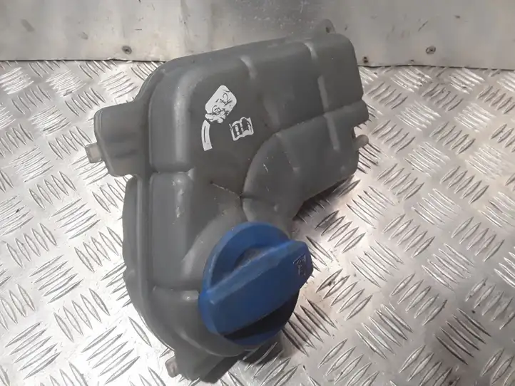 Audi A4 S4 B6 8E 8H (2000 - 2006) 8E0121403 Расширительный бачок — фото 1